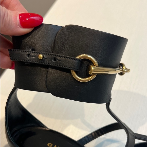 Gucci - like new t-strap heels - Picture 6 of 11